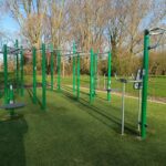 Er is een mooie plek in het park bijgekomen, waar je serieuze spierballen kan kweken