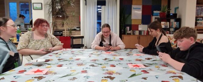 We zijn weer van start gegaan met een nieuwe groep pubers bij onze Teen Cuisine kookclub